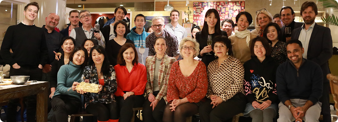 Group photo of MandarinPro community
